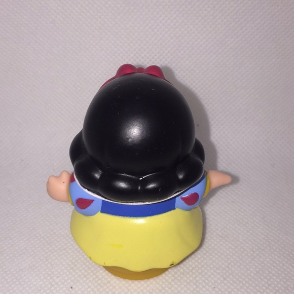 Fisher-Price Little People Disney Snow White - Picture 3 of 6
